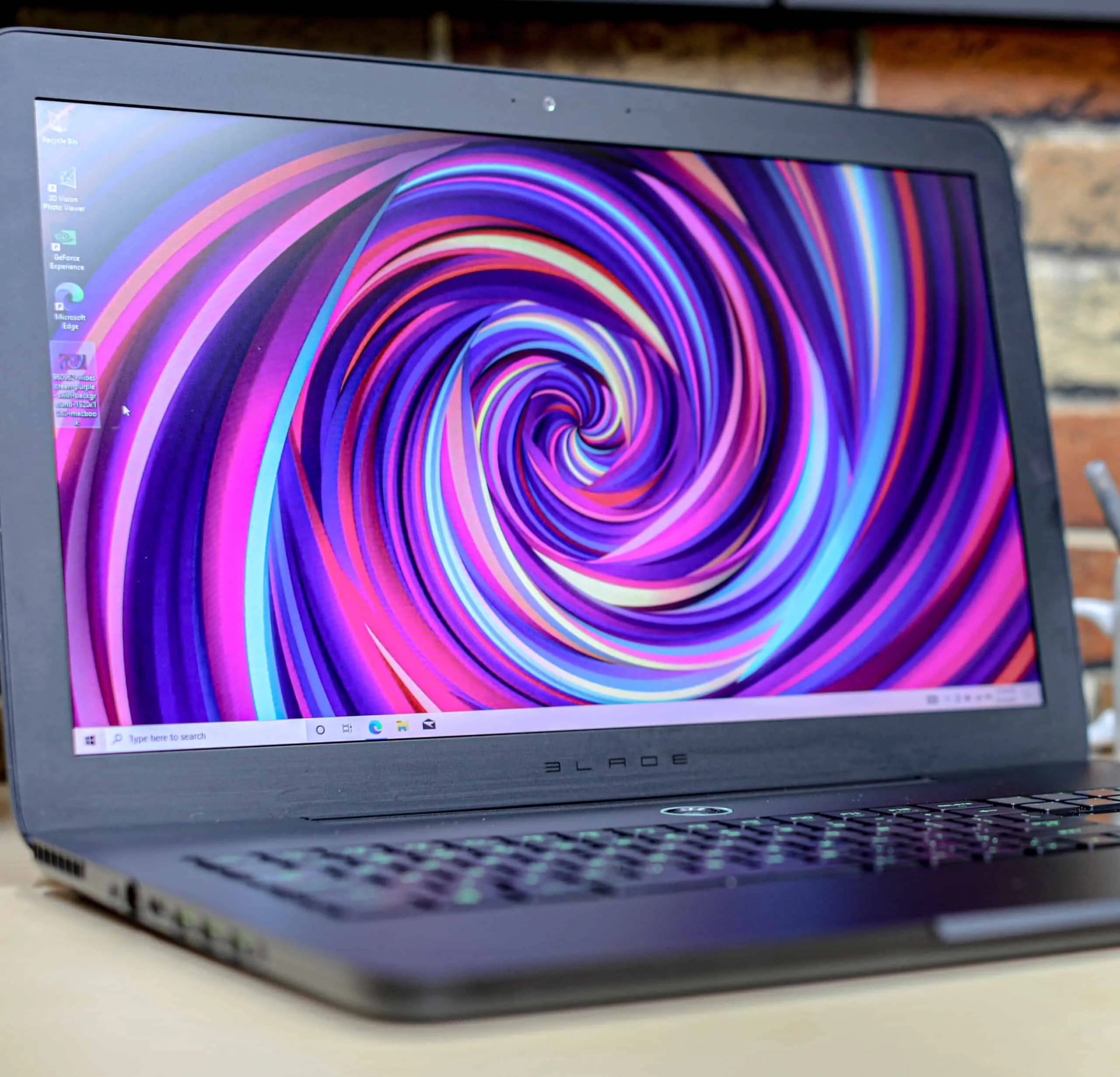 Selling Your Electronics Online?  Beware of the risks